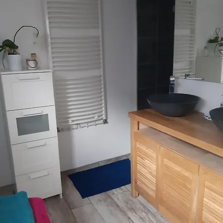 Проживание в семье Maison Porte De Rouen *